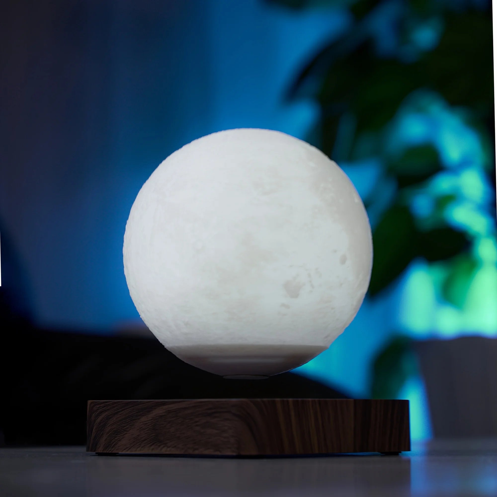 Floating moon lamp